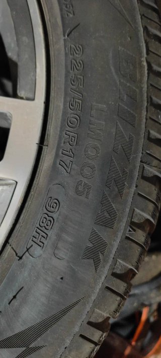 Llantas Audi 5x112 con neumáticos invierno