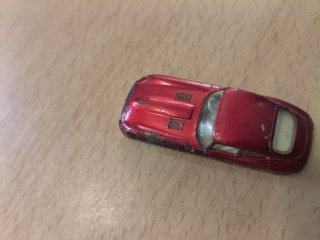 Miniatura Jaguar Rojo