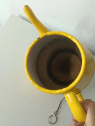 Cafetera esmaltada vintage amarilla