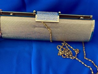 Bolso fiesta dorado clutch cadena