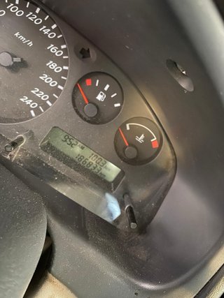 Nissan Almera 2001