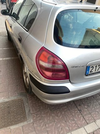 Nissan Almera 2001