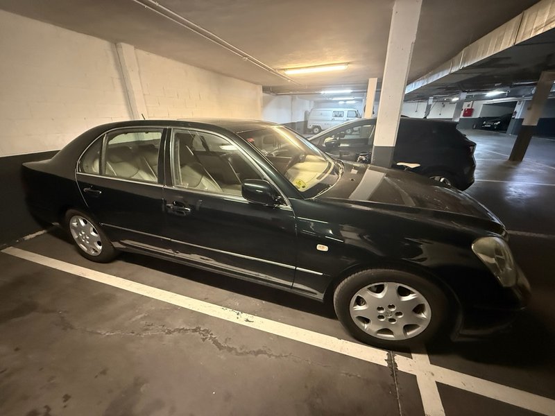 Lexus LS 2001 - foto 1