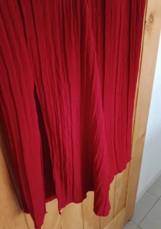 Vestido capa plisado rojo T. L/XL