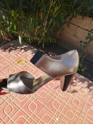 Zapatos color plomo