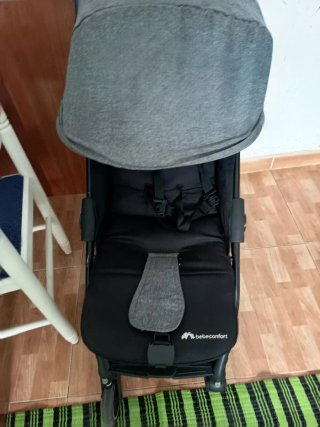 Carrito de paseo Bebeconfort plegable