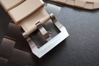 Correa caucho Accordion Beige para Panerai 26mm