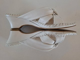Sandalias Hispanitas piel blancas cuña