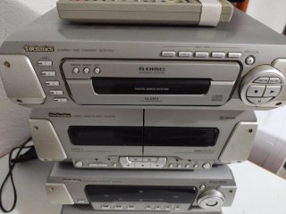 Equipo de música Technics plata