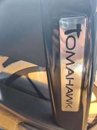 TOMAHAWK E-SERIES Bicicleta spinning profesional