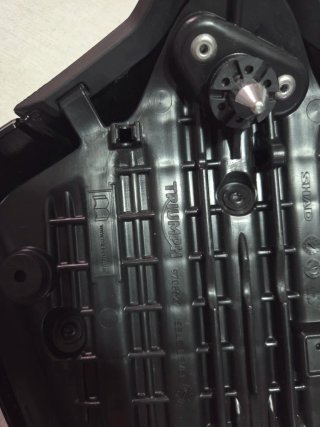 Tapa Colin Triumph Daytona 660 Original
