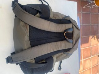 Mochila Tommy Hilfiger Verde Militar y Negra