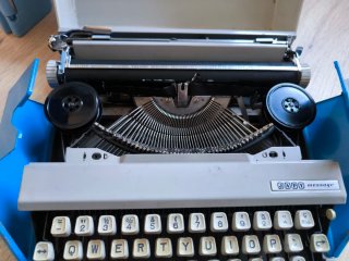 Máquina de escribir Japy Message