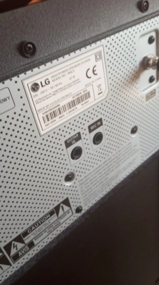 Altavoz LG XBOOM RNC5 Negro Poco Uso