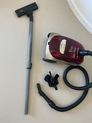 Aspiradora Hoover Telios 1600W Roja
