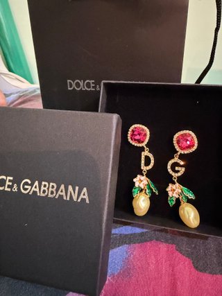 Orecchini pendenti donna DG con perle