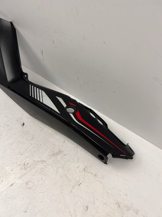 Tapa lateral KTM Duke 125