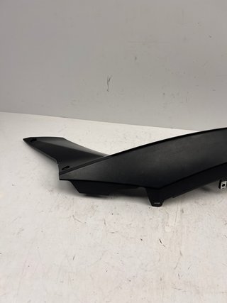 Tapa lateral KTM Duke 125