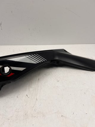Tapa lateral KTM Duke 125