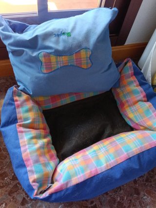 Cama para perros medianos-pequeños