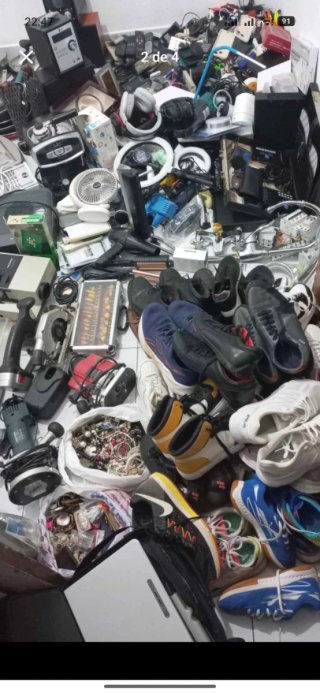 Lote de electrodomésticos y ollas