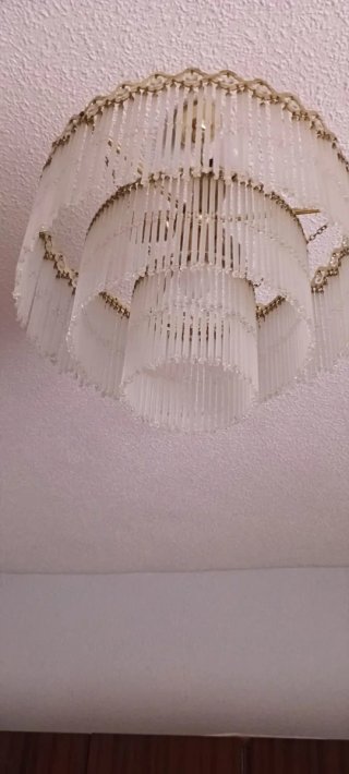 Lámpara de techo cristal y metal dorada