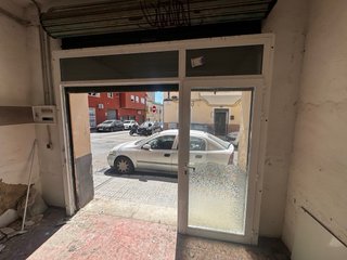 Cierre aluminio blanco para local