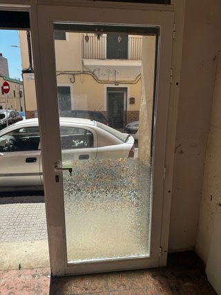 Cierre aluminio blanco para local