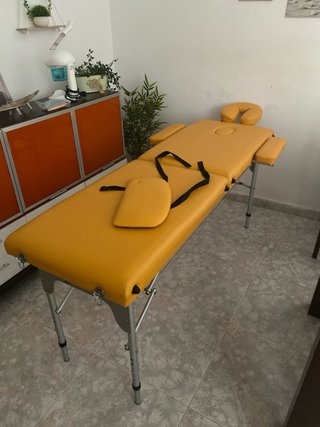 Mesa de masaje profesional nueva