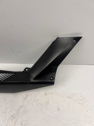 Tapa lateral KTM Duke 125