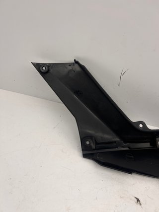 Tapa lateral KTM Duke 125