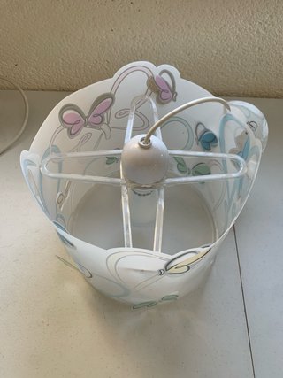 Lámpara infantil de techo con mariposas