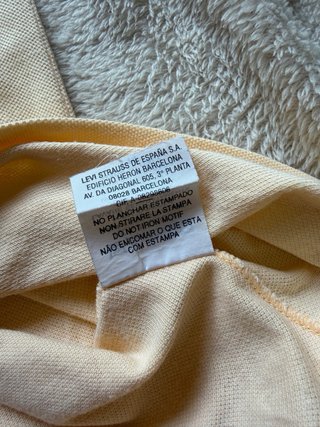 Polo Levi's Beige Logo Bordado