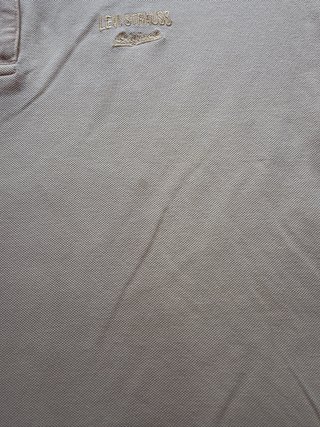 Polo Levi's Beige Logo Bordado