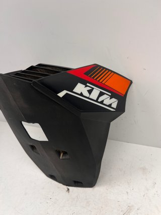 Quilla inferior KTM Duke 125