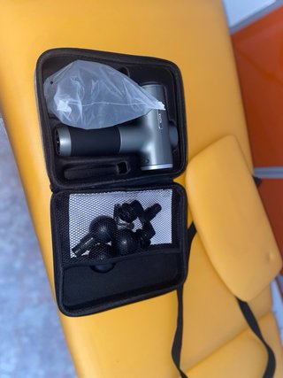 Pistola de Masaje con Estuche Gris