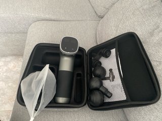 Pistola de Masaje con Estuche Gris