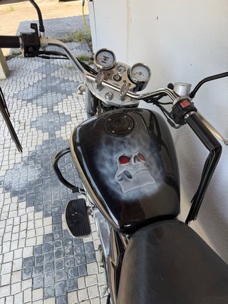 Moto Hyosung Cruiser Negra