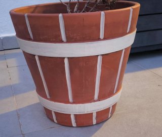 Macetero Grande Terracota con detalles beige