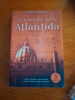 Novela Intriga (Atlántida) + Biografía Hernán Cort