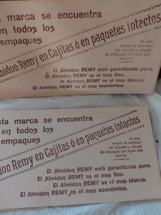 Cartón antiguo de Almidón Remy
