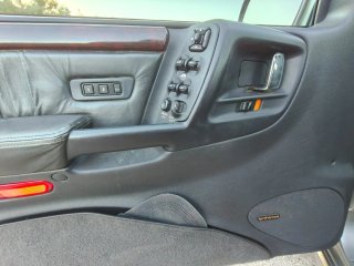 Jeep Grand Cherokee  5.9 V8