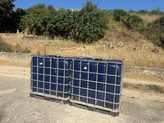 2 Depósitos Agua 1000L Oscuros