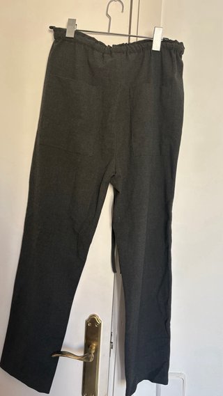 Pantalón jogger gris Zara