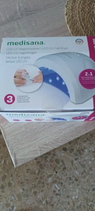 Lámpara LED-UV Medisana SUNone