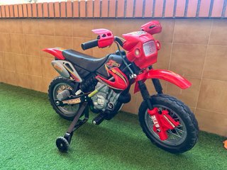 Moto niño batería roja