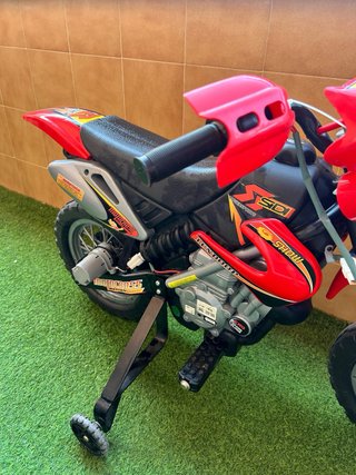 Moto niño batería roja