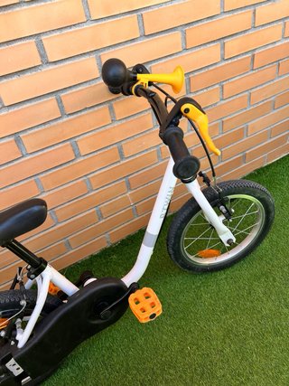 Bicicleta infantil Btwin blanca