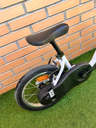 Bicicleta infantil Btwin blanca