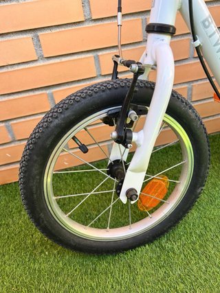 Bicicleta infantil Btwin blanca